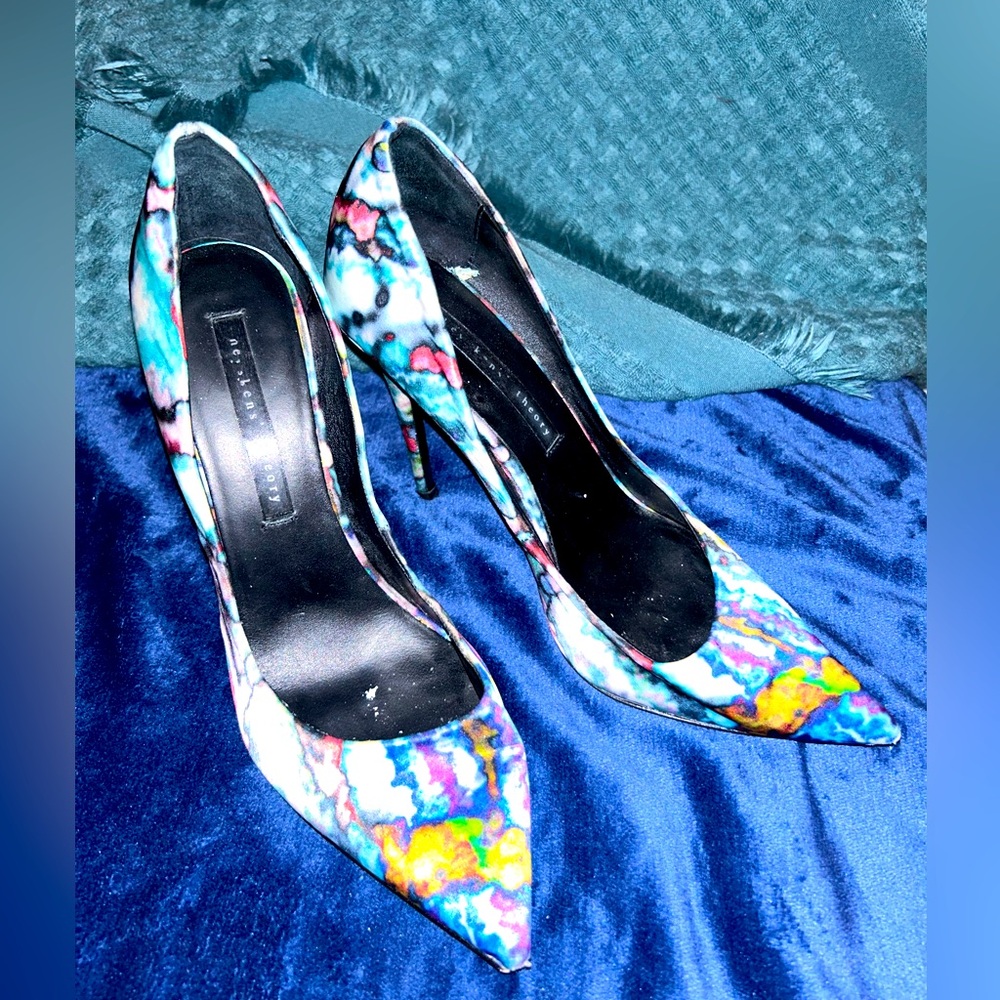 Preloved Theysken’s Theory Watercolor Pumps